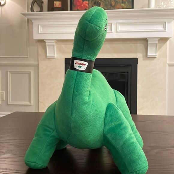 Sinclair Dinosaur Dino Oil Plush Brontosaurus 21” long  14” tall Stuffed Animal - Picture 2 of 7